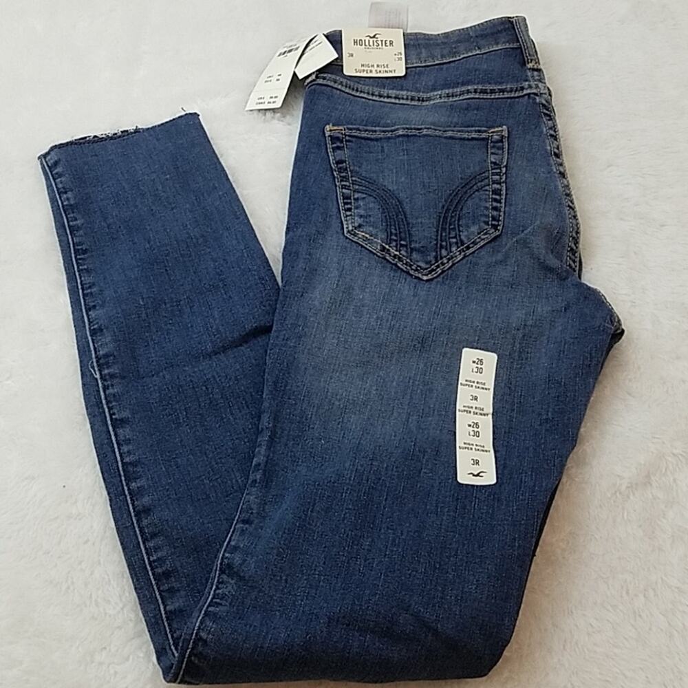 Clearance! Price Drop! MSRP $59.95 Hollister NWT High Rise Super skinny 3R Jeans